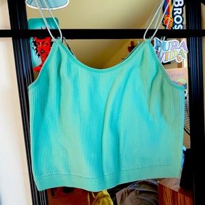 Ribbed, cropped cami tank